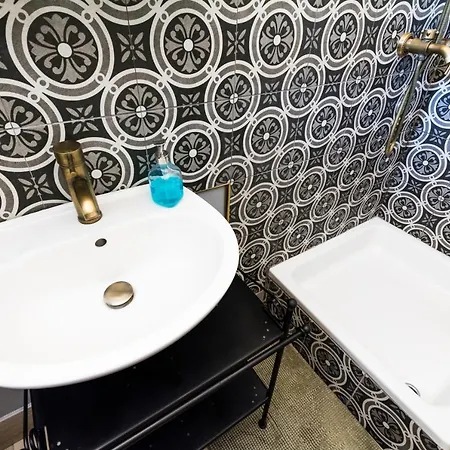 Mali Dvor Novigrad Apartament *