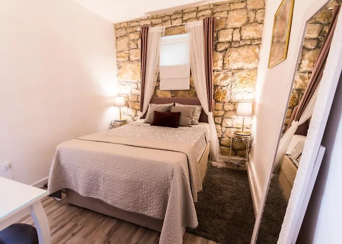 Mali Dvor Novigrad Апартаменты