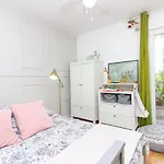 Mali Dvor Novigrad Appartement *