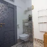 Mali Dvor Novigrad