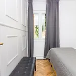 Mali Dvor Novigrad * Novigrad (Dalmatia)