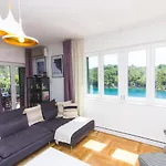 Mali Dvor Novigrad Appartement *