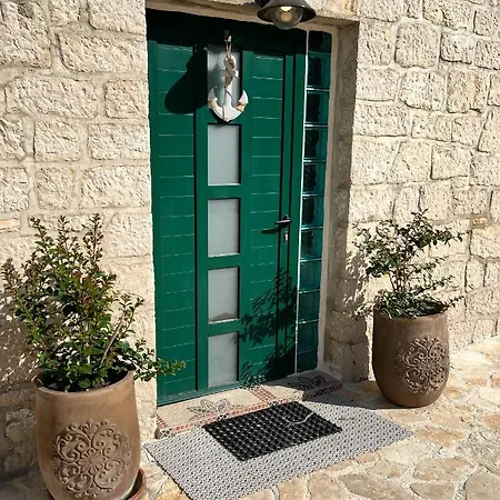 Apartment Mali Dvor Novigrad