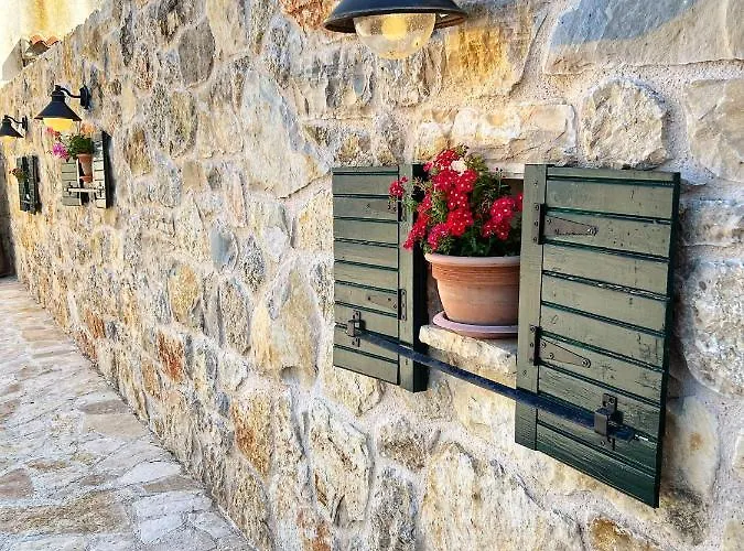 Apartman Mali Dvor Novigrad *