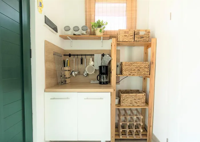 Mali Dvor Novigrad * Novigrad (Dalmatia)