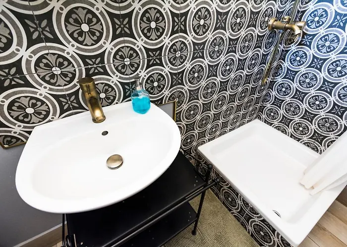 Mali Dvor Novigrad Apartman *