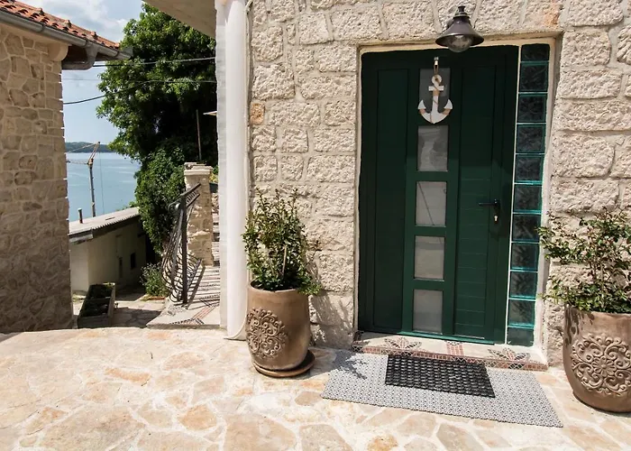 Apartman Mali Dvor Novigrad Novigrad (Dalmatia)