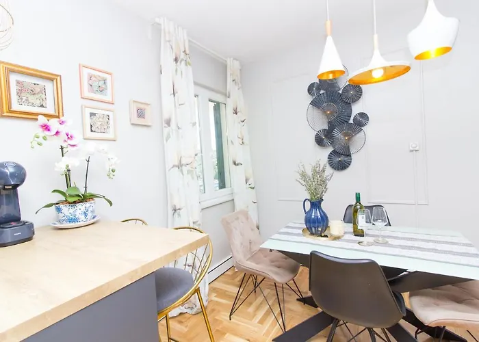 Apartman Mali Dvor Novigrad *